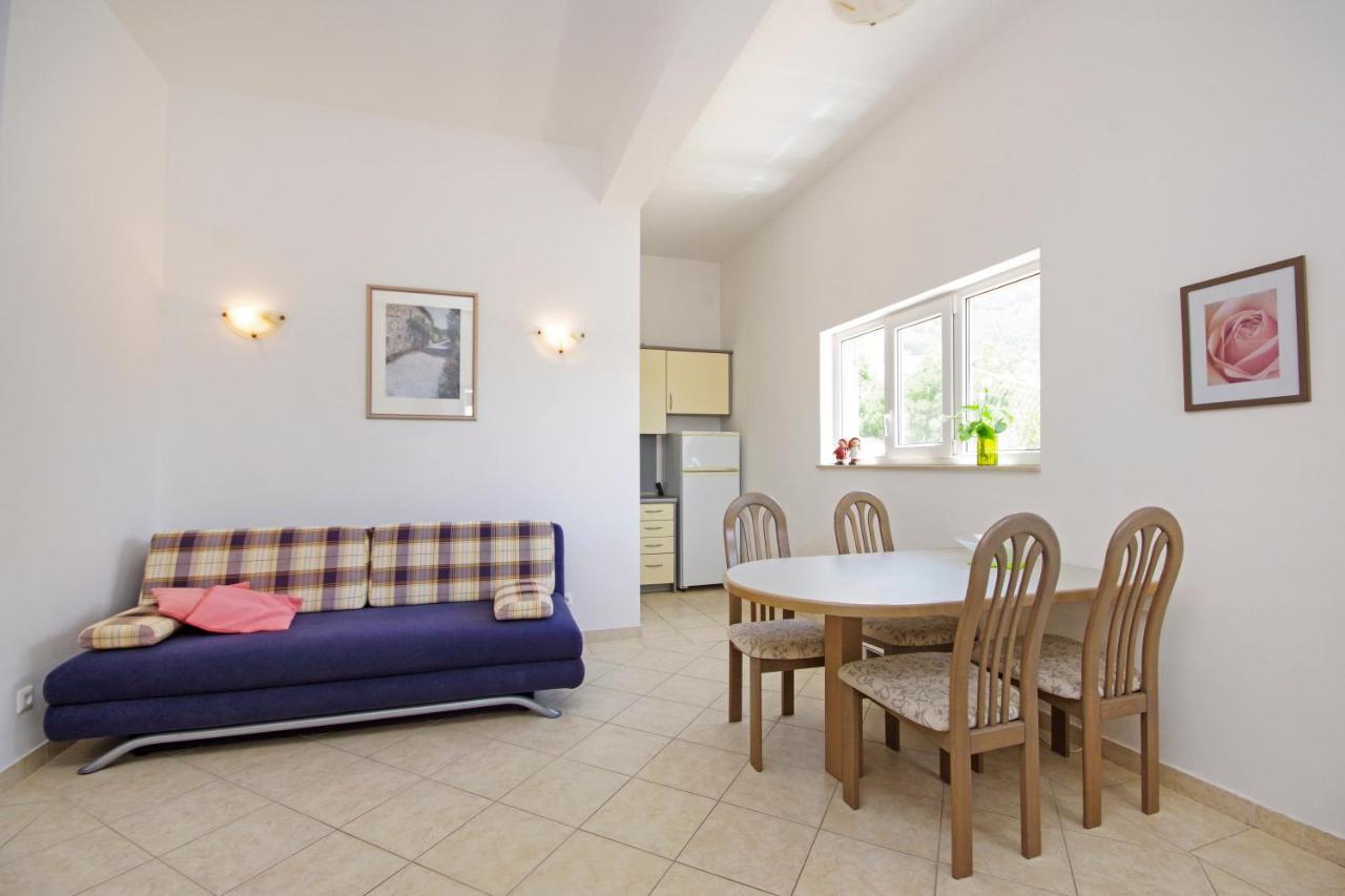 Matanovi Dvori Md Apartments Makarska Bagian luar foto