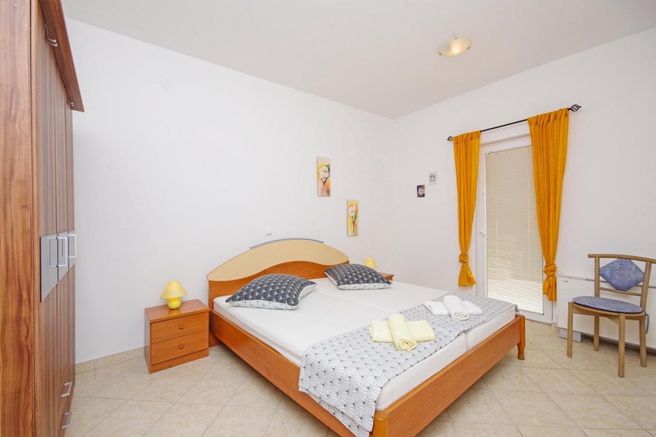 Matanovi Dvori Md Apartments Makarska Bagian luar foto