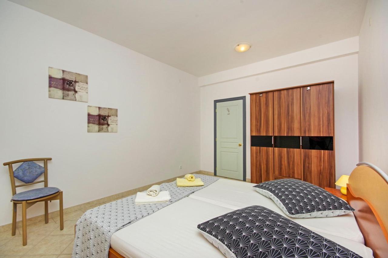 Matanovi Dvori Md Apartments Makarska Bagian luar foto