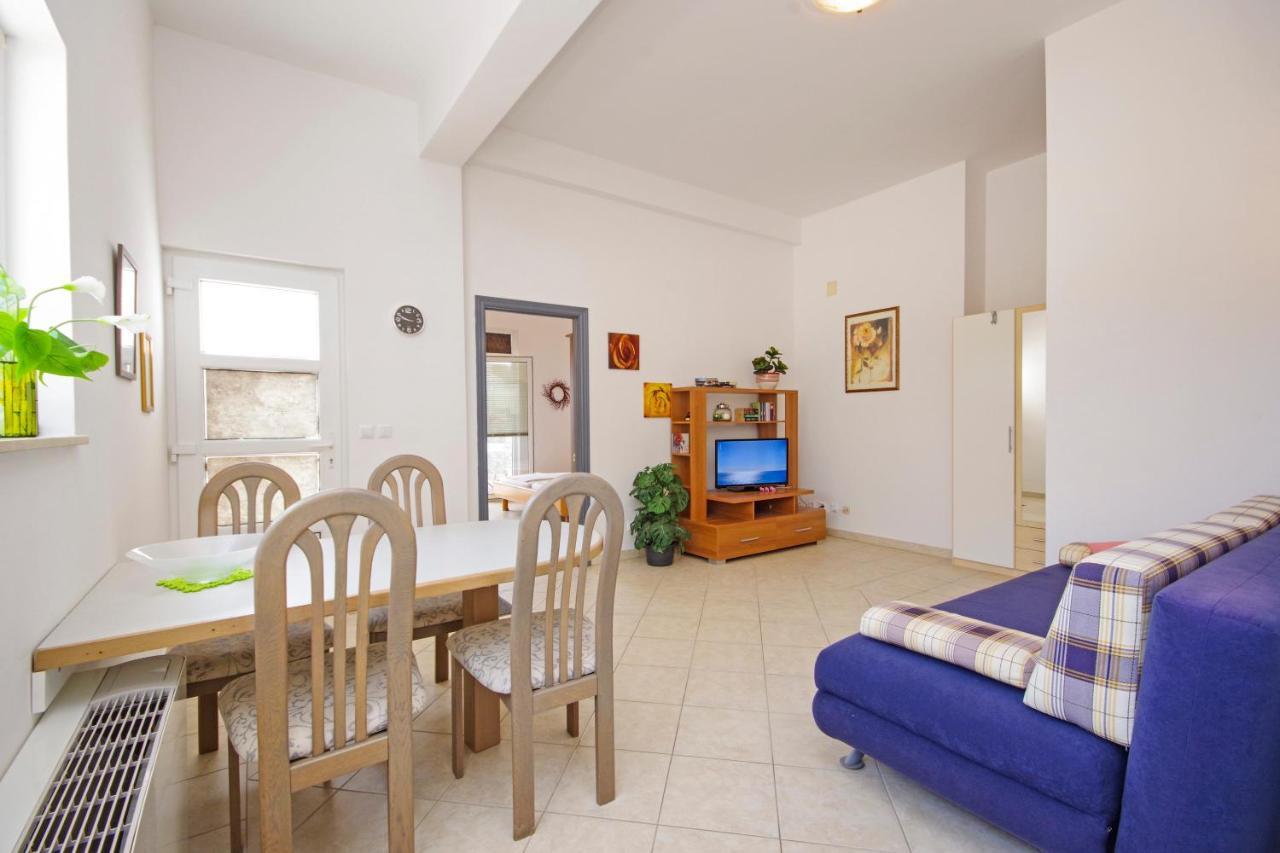 Matanovi Dvori Md Apartments Makarska Bagian luar foto