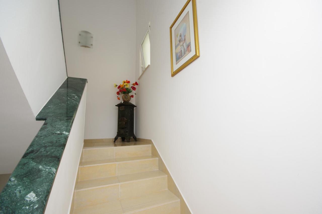 Matanovi Dvori Md Apartments Makarska Bagian luar foto